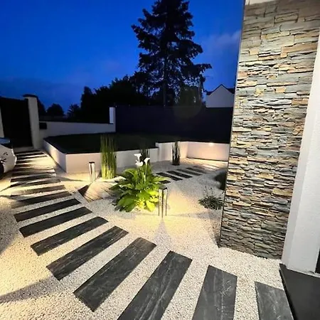 Moderne - Jo 2024 *