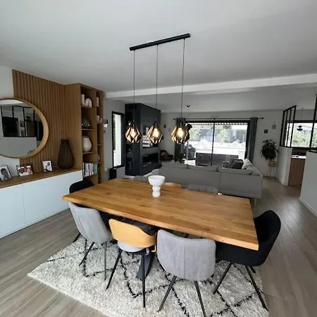 Villa Moderne - Jo 2024